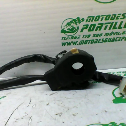 Foto de Piña izquierda Sym JOYMAX 300I referencia 305-21-31766
