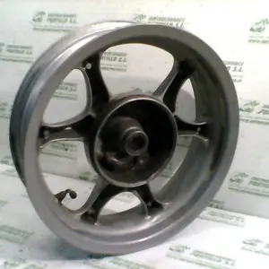 Foto de Llanta trasera Honda Dylan 125 referencia 352-22-38743 foto 3