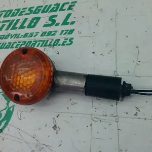 Foto de Intermitente delantero izquierdo Suzuki RV 125 referencia 146-23-44946