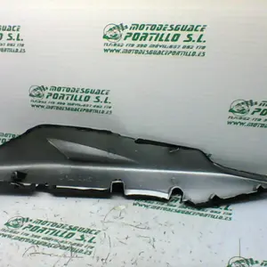 Foto de Carcasa lateral trasera izquierda Honda CBF 250 referencia 214-19-23153 foto 12