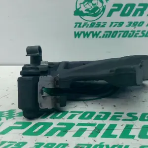 Foto de Soporte de pinza freno trasera Kawasaki Z 900 referencia 6-24-47593 foto 2