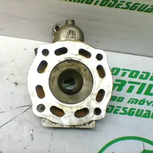 Foto de Culata Suzuki Katana 50 referencia 320-23-45225 foto 15