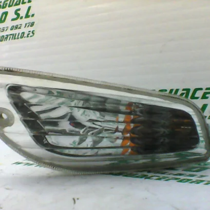 Foto de Intermitente delantero izquierdo Vespa LX 50 2T referencia 321-20-28505