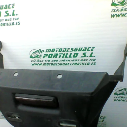 Foto de Portamatricula Suzuki BURGMAN 400 referencia 307-19-24884