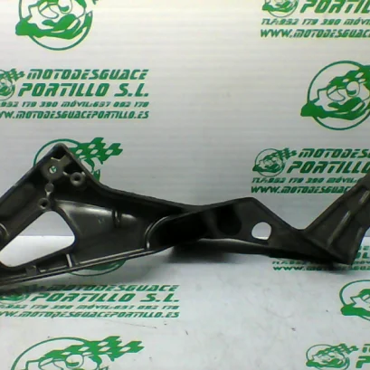 Foto de Estribera derecha Honda DEAUVILLE 700 referencia 22-21-27972