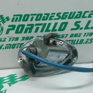 Foto de Intermitente delantero izquierdo Kymco Yup 50 referencia 243-20-35140 foto 5