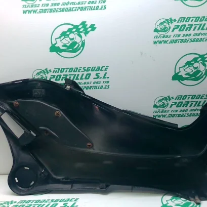 Foto de Suelo izquierdo Piaggio MP3 YOURBAN 300 LT referencia 440-21-36664