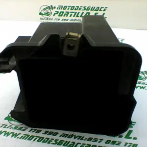Foto de Caja batería Yamaha Cygnus x 125 referencia 256-19-22836 foto 11