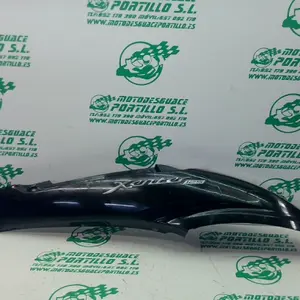 Foto de Carcasa lateral trasera derecha Yamaha Xenter 125 referencia 446-22-40558 foto 3