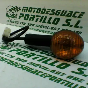 Foto de Intermitente trasero derecho Peugeot Ludix 50 referencia 71-19-19081 foto 19
