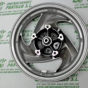 Foto de Llanta delantera Sym Gts 125 referencia 111-16-1233