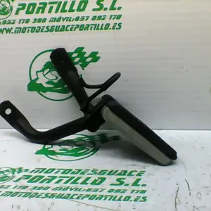 Foto de Estribera trasera derecha con reposapies Honda SH 125 referencia 58-22-33777 foto 11