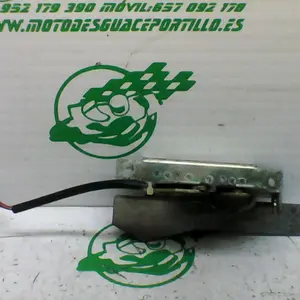 Foto de Cerradura del asiento Kymco super dink 300 i referencia 113-23-43419 foto 9
