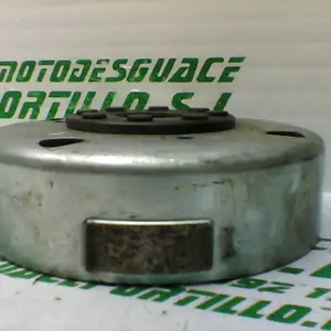 Foto de Plato magnetico Piaggio ZIP H2O 2T 3 50 referencia 72-20-25695 foto 6