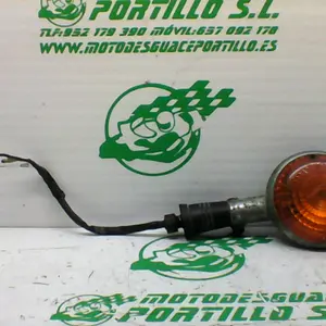 Foto de Intermitente delantero izquierdo Yamaha VIRAGO 250 referencia 261-21-39131 foto 4