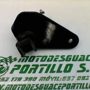 Foto de Estribera delantera derecha Suzuki Marauder 125 referencia 46-19-17650 foto 4