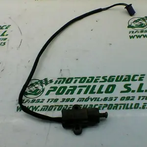 Foto de Sensor de patilla lateral Yamaha Cygnus x 125 referencia 425-21-32180 foto 14