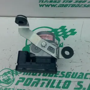 Foto de Modulo ABS Kawasaki Z 900 referencia 6-24-47586 foto 1