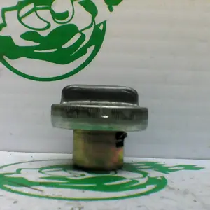 Foto de Tapón de deposito de gasolina Honda ARROBA 125 referencia 372-21-38303 foto 3