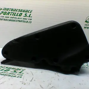 Foto de Caja de filtro Piaggio Liberty 125 referencia 156-19-20683 foto 6