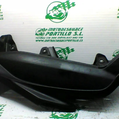 Foto de Suelo derecho Yamaha N MAX 125 referencia 174-22-35004