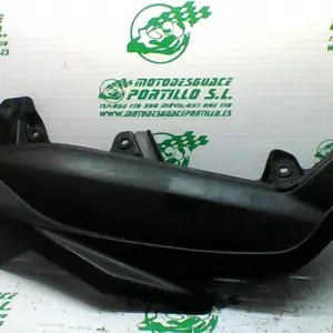 Foto de Suelo derecho Yamaha N MAX 125 referencia 174-22-35004