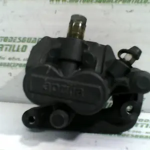 Foto de Pinza de freno delantera derecha Aprilia Sport city 250 inyeccion 09-10 referencia 109-21-39596 foto 8