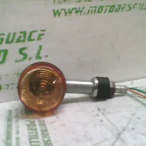 Foto de Intermitente trasero izquierdo MTR MALLORCA 125 referencia 19-18-15759 foto 2