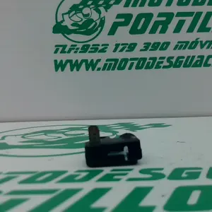 Foto de Sensor de freno trasero Yamaha XMAX 250 referencia 307-22-37455 foto 8