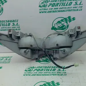 Foto de Piloto trasero Suzuki BURGMAN 200 I referencia 423-22-44810 foto 3