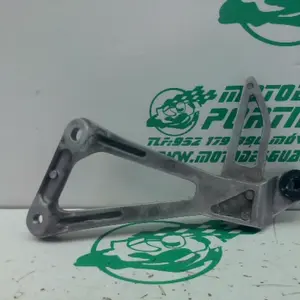 Foto de Estribera trasera derecha Honda CB 500XA referencia 415-23-47810