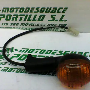 Foto de Intermitente trasero izquierdo Peugeot Ludix 50 referencia 116-18-25716 foto 18