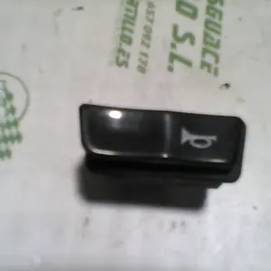 Foto de Interruptor de claxon Daelim Cordi 50 referencia 189-19-23040 foto 3
