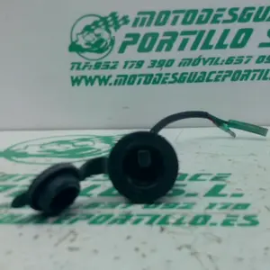 Foto de Toma de corriente Sym JOYMAX 125 GTS referencia 375-21-47637 foto 4