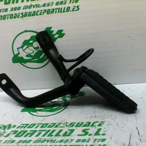 Foto de Estribera trasera derecha con reposapies Honda SH 125 00-04 referencia 382-22-39362