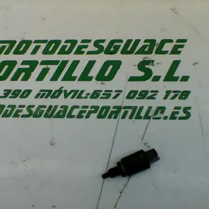 Foto de Sensor de freno delantero Piaggio ZIP AIRE 2T 3 50 referencia 81-19-18160 foto 2