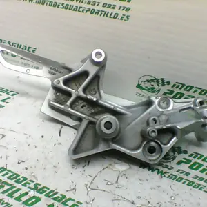 Foto de Estribera delantera izquierda BMW F 800 ST referencia 312-19-24591