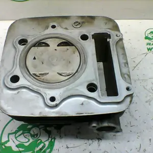 Foto de Cilindro y pistón Suzuki GN 250 referencia 152-21-39491 foto 3
