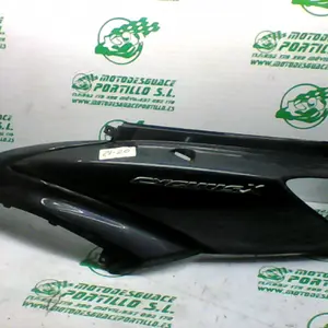 Foto de Carcasa lateral trasera izquierda Yamaha Cygnus x 125 2007 referencia 21-20-28783 foto 2