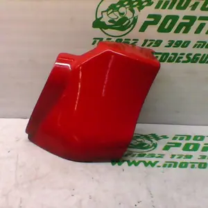 Foto de Embellecedor de chasis Vespa LX 50 2T referencia 321-20-28515 foto 6