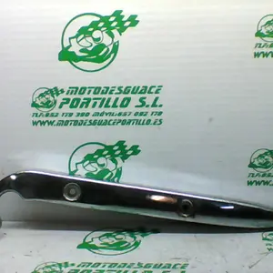 Foto de Embellecedor asidero Izquierdo Suzuki Marauder 250 referencia 193-21-33265 foto 2