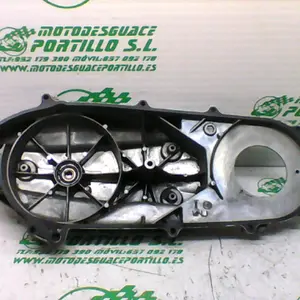 Foto de Tapa de cárter Honda SH MODE referencia 413-21-32592