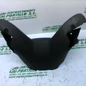 Foto de Embellecedor del manillar Suzuki Burgman 125 referencia 69-19-21043 foto 3