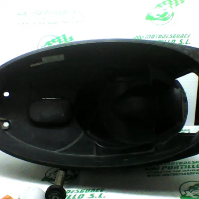 Foto de Porta-casco Yamaha Cygnus x 125 2007 referencia 162-20-26825