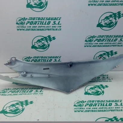 Foto de Carcasa lateral trasera izquierda Piaggio FLY 125 3V referencia 456-22-41260