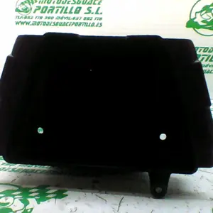 Foto de Caja de herramienta Suzuki Intruder 250 referencia 391-23-46917 foto 5