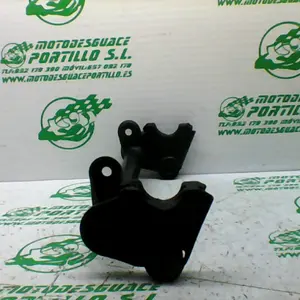 Foto de Soporte de motor Peugeot Kisbee 50 4T referencia 230-20-34326