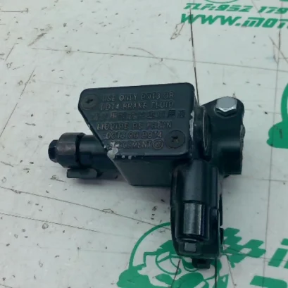 Foto de Bomba de freno delantero Peugeot TWEET 125 15-18 referencia 111-18-49139