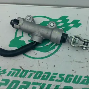 Foto de Bomba de freno trasero Kawasaki Z 900 referencia 6-24-47558 foto 2