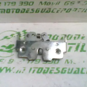 Foto de Cerradura del asiento Honda PS 125 referencia 106-24-47759 foto 10